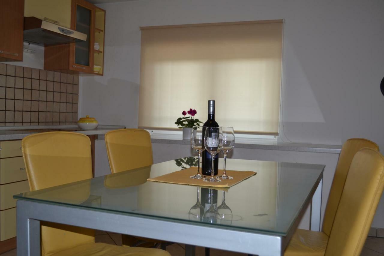 Apartman Kamenar リエカ エクステリア 写真